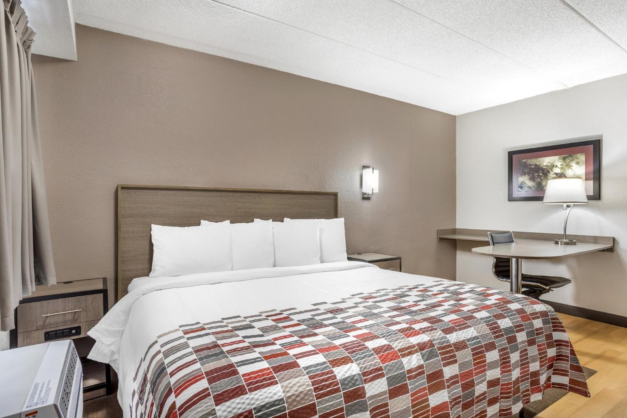 Red Roof Inn Tinton Falls-Jersey Shore Exterior photo