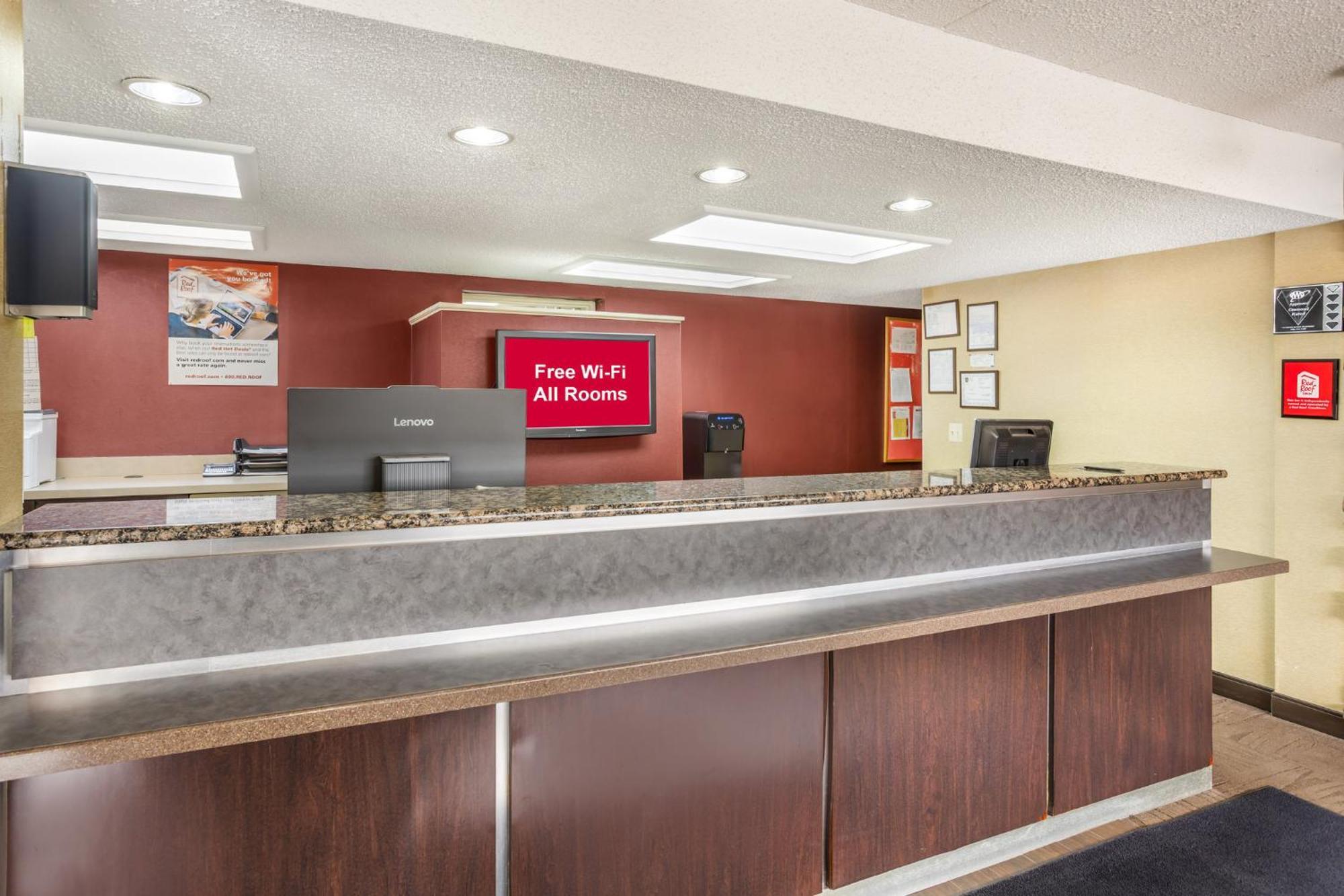 Red Roof Inn Tinton Falls-Jersey Shore Exterior photo